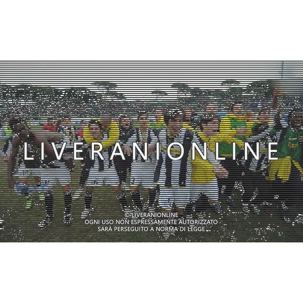 Viareggio Cup World Football Tournament 61°Coppa Carnevale Finale Viareggio - 23.02.2009 Juventus-Sampdoria Nella Foto: L\'ESULTANZA DEI GIOCATORI DELLA JUVENTUS CHE FESTEGGIANO LA VITTORIA /Ph.Vitez-Ag. Aldo Liverani