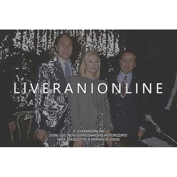 ARCHIVIO SILVIO BERLUSCONI STATISTA-POLITICO NELLA FOTO: SILVIO BERLUSCONI - PIPPO BAUDO - RAFFAELLA CARRA\' PH.ARCHIVO AGENZIA ALDO LIVERANI SAS