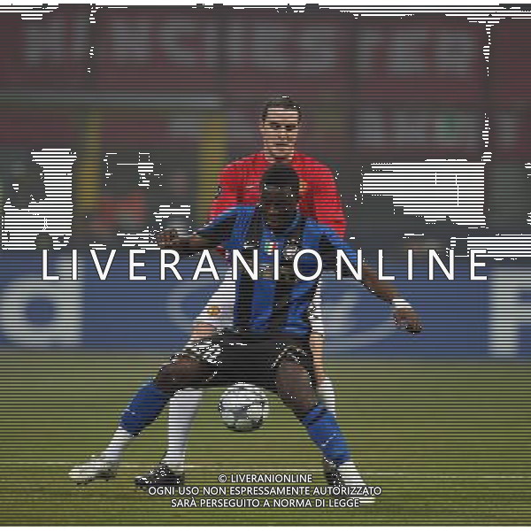 Inter - Manchester United 24/02/2009 Ottavi di Champions League 2008/2009 Nella foto sulley Muntari e O\'shea Foto Ghidoni/Ag. Aldo Liverani