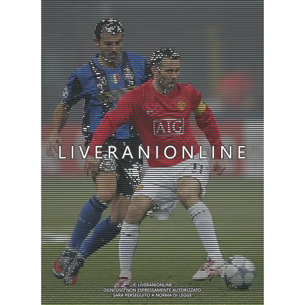 Inter - Manchester United 24/02/2009 Ottavi di Champions League 2008/2009 Nella foto ryan giggs e stankovic dejan Foto Luzzani/Ag. Aldo Liverani