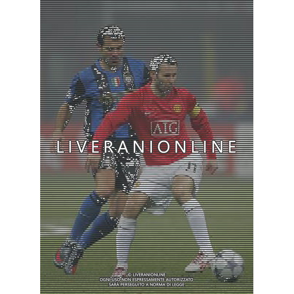 Milano 24-02-2009 Champions League 2008/09 Inter-Manchester United 0:0 nella foto ryan giggs e dejan stankovic ph marco luzzani/ag aldo liverani s.a.s.