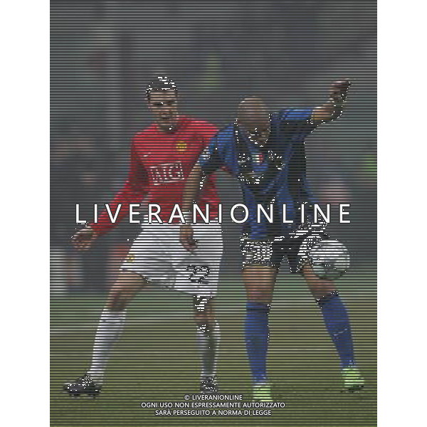 Milano 24-02-2009 Champions League 2008/09 Inter-Manchester United 0:0 nella foto adriano e john o\'sea ph marco luzzani/ag aldo liverani s.a.s.