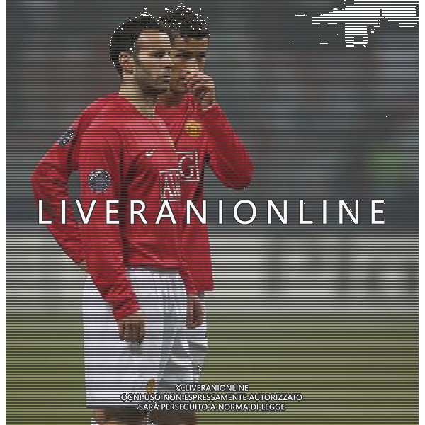 Milano 24/02/2009 Calcio Champions League 2008-2009 Inter-Manchester United Nella foto Cristiano Ronaldo e Ryan Giggs Foto Luca Ghidoni/ag ALDO LIVERANI SAS