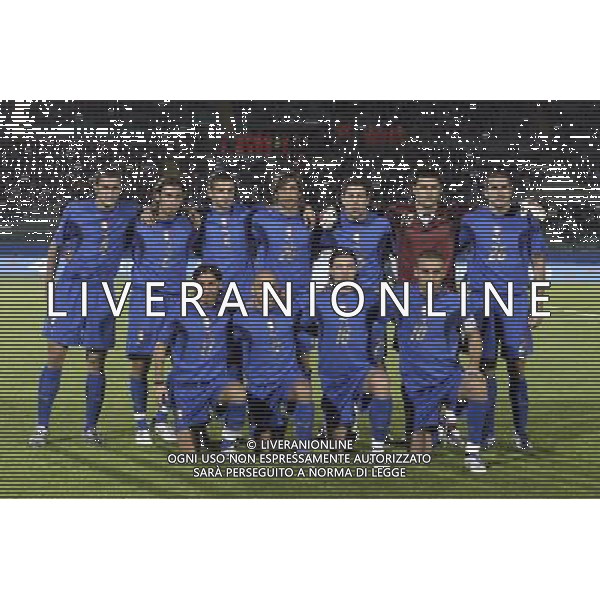 SIENA, 17 OTTOBRE 2007 CALCIO AMICHEVOLE ITALIA SUD AFRICA NELLA FOTO: FORMAZIONE ITALIA-chiellini-zaccardo-gamberini-mauri-bonera-amelia-lucarelli c-foggia-rosina-montolivo-de rossi FOTO AG. A. LIVERANI