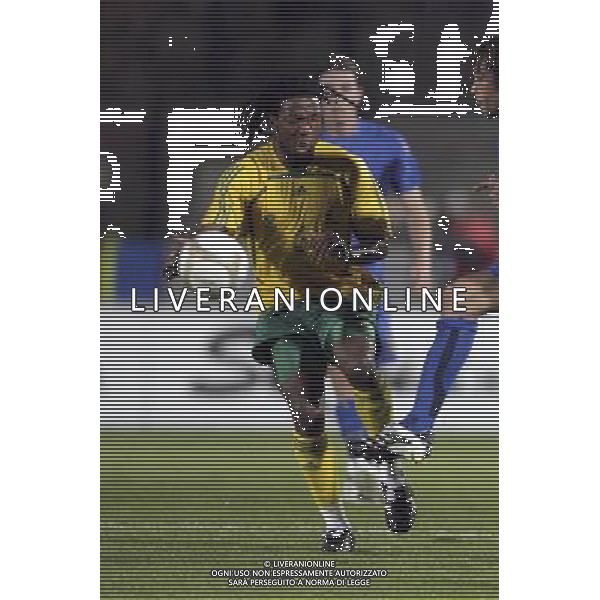 SIENA, 17 OTTOBRE 2007 CALCIO AMICHEVOLE ITALIA SUD AFRICA NELLA FOTO: MACBETH SIBAYA FOTO AG. A. LIVERANI