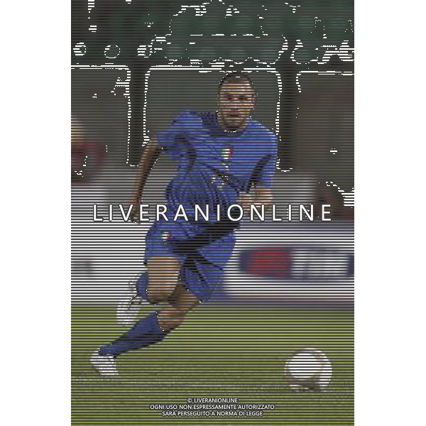 SIENA, 17 OTTOBRE 2007 CALCIO AMICHEVOLE ITALIA SUD AFRICA NELLA FOTO: ANDREA DOSSENA FOTO AG. A. LIVERANI