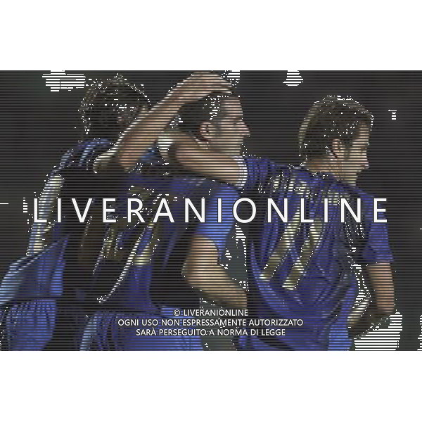 SIENA, 17 OTTOBRE 2007 CALCIO AMICHEVOLE ITALIA SUD AFRICA NELLA FOTO: ESULTANZA DOPO IL GOL DELL\'1-0 DI CRISTIANO LUCARELLI FOTO AG. A. LIVERANI