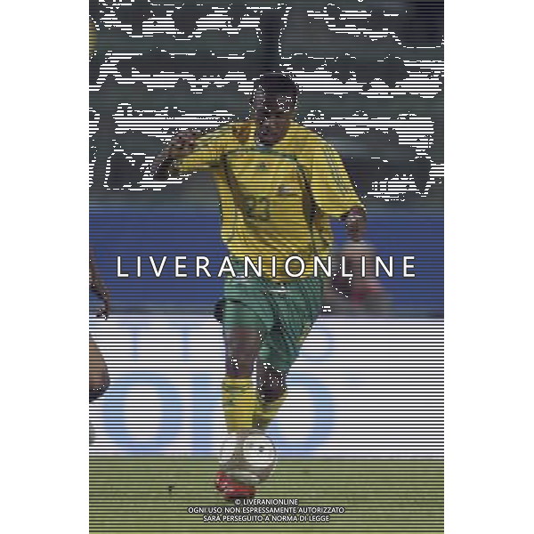 SIENA, 17 OTTOBRE 2007 CALCIO AMICHEVOLE ITALIA SUD AFRICA NELLA FOTO: FANTENI THEMBINKOSI FOTO AG. A. LIVERANI