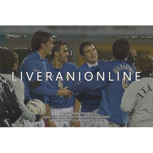 RIETI 19/11/2003 QUALIFICAZIONI EURO 2004 ITALIA-DANIMARCA UNDER 21 NELLA FOTO ESULTANZA DI MATTEO BRIGHI E GILARDINO A FINE GARA* FOTO GIANNI NUCCI/AGENZIA ALDO LIVERANI