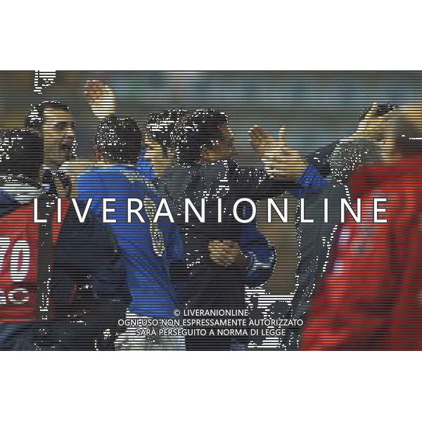 RIETI 19/11/2003 QUALIFICAZIONI EURO 2004 ITALIA-DANIMARCA UNDER 21 NELLA FOTO ESULTANZA DI CLAUDIO GENTILE A FINE GARA* FOTO GIANNI NUCCI/AGENZIA ALDO LIVERANI