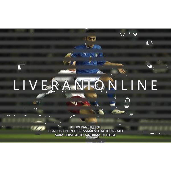 Rieti 19/11/2003 Italia-Danimarca qualificazioni Campionato Europeo Under 21 Nella foto: Cannavaro Paolo contro Moller.* Ph Gianni Nucci/Aldo Liverani