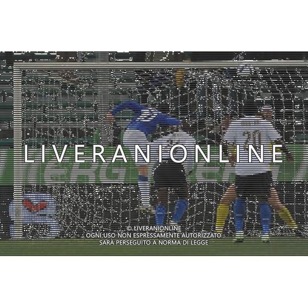 04-03-2009 Genova Sport Calcio Sampdoria Inter Semifinale Coppa Italia Tim 2008/2009 Nella foto: il gol di giampaolo pazzini 2-0 ph.viganti/ag.aldo liverani sas