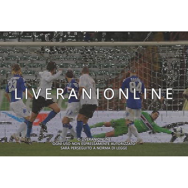 04-03-2009 Genova Sport Calcio Sampdoria Inter Semifinale Coppa Italia Tim 2008/2009 Nella foto: un \'occasione per hernan crespo ph.viganti/ag.aldo liverani sas