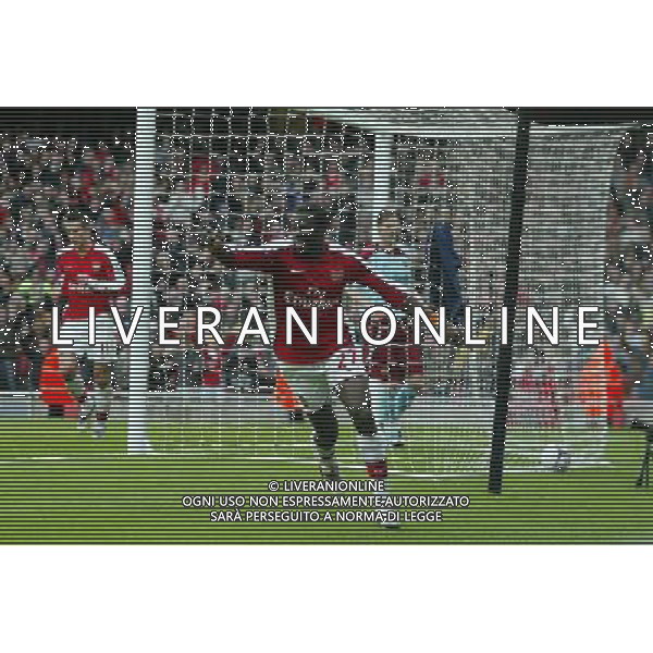 London, Date 08032009 Emirates Stadium The FA Cup sponsored by E.ON R5 Arsenal v Burnley IN THIS PICTURE: Emmanuel Eboue of Arsenal celebrates scoring the 3rd goal 3-0 PH.ag ALDO LIVERANI SAS ONLY ITALY