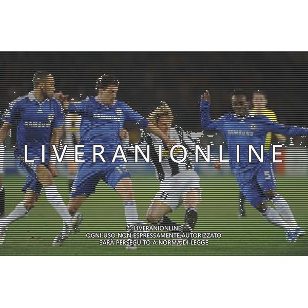 Juventus - Chelsea 10-03-2009 Ottavi di ritorno di Champions League 2008/2009 Nella foto: pavel nedved tra michael ballach e essien ©Manuela Viganti/Agenzia Aldo Liverani Sas