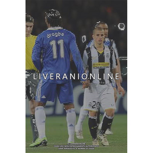 10-03-2009 Torino Sport Calcio Juventus Chelsea Champions League 2008/2009 Nella foto: Ammonizione a Drogba per fallo su Giovinco AG ALDO LIVERANI 