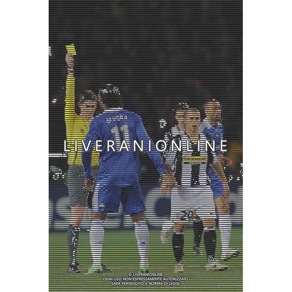 10-03-2009 Torino Sport Calcio Juventus Chelsea Champions League 2008/2009 Nella foto: Ammonizione a Drogba per fallo su Giovinco AG ALDO LIVERANI 