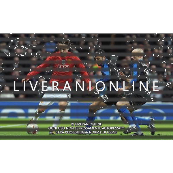 Champions League 2008/2009 Ottavi di Finale - Ritorno Manchester - 11.03.2009 Manchester United-Inter Nella Foto:BERBATOV DIMITAR-CAMBIASSO ESTEBAN-SAMUEL WALTER /Ph.Vitez-Ag. Aldo Liverani