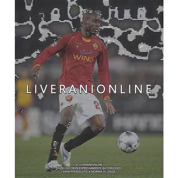 Roma - 11/03/2009 - Stadio Olimpico - Uefa Champions League 2008/2009 - Ottavi di finale ritorno - Roma Vs Arsenal - nella foto: Souleymane Diamoutene ph. Corradetti / ag. Aldo Liverani Sas