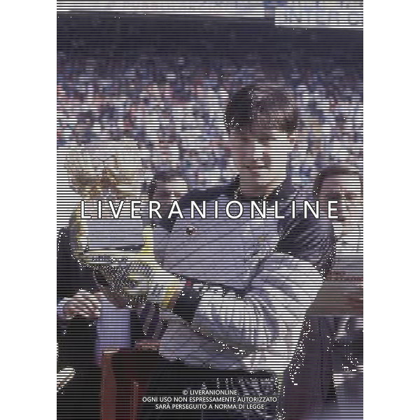 ARCHIVIO SPORT - CALCIO INTER CAMPIONE D\'ITALIA 1988/1989 ALLENATA DA GIOVANNI TRAPATTONI NELLA FOTO: WALTER ZENGA PH.ARCHIVIO AGENZIA ALDO LIVERANI SAS 