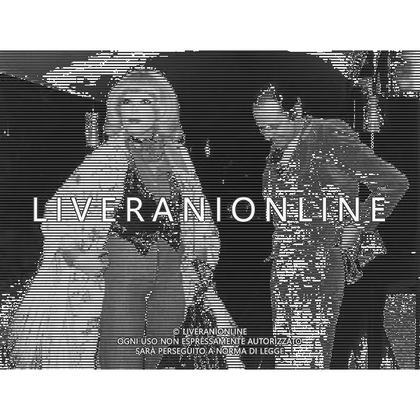 Isabella Biagini attrice - showgirl con Renzo Arbore retrospettiva archivio Giovanni Liverani/Agenzia Aldo Liverani Sas 