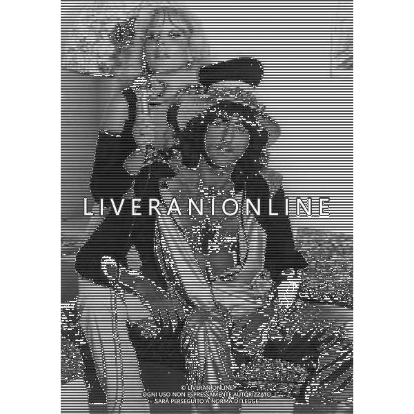 Isabella Biagini attrice - showgirl con Maurizio Maturani alias Martufello retrospettiva archivio Giovanni Liverani/Agenzia Aldo Liverani Sas 