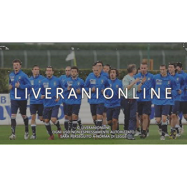 Raduno Nazionale Italiana a Coverciano Fiesole(FI) - 24.03.2009 Allenamento Nella Foto:GRUPPO-MOTTA MARCO -DE ROSSI DANIELE -CHIELLINI GIORGIO -CANNAVARO FABIO -MONTOLIVO RICARDO -PIRLO ANDREA -ZAMBROTTA GIANLUCA -BRIGHI MATTEO -DOSSENA ANDREA /Ph.Vitez-Ag. Aldo Liverani