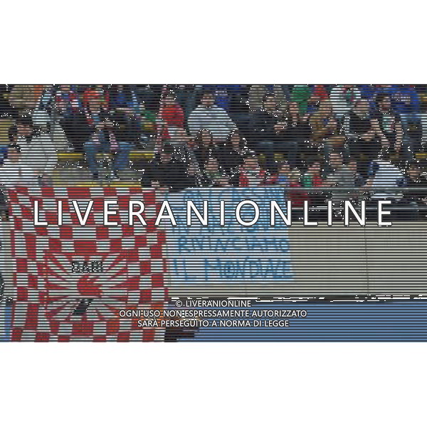 Qualificazioni ai Mondiali Sud Africa 2010 Gruppo 8 Bari - 01.04.2009 Italia-Eire Repubblica d\'Irlanda Nella Foto: STRISCIONI DEI TIFOSI PER CASSANO /Ph.Vitez-Ag. Aldo Liverani