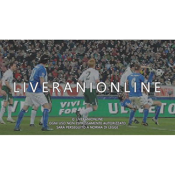 Qualificazioni ai Mondiali Sud Africa 2010 Gruppo 8 Bari - 01.04.2009 Italia-Eire Repubblica d\'Irlanda Nella Foto: GIORGIO CHIELLINI PROVA LA ROVESCIATA /Ph.Vitez-Ag. Aldo Liverani