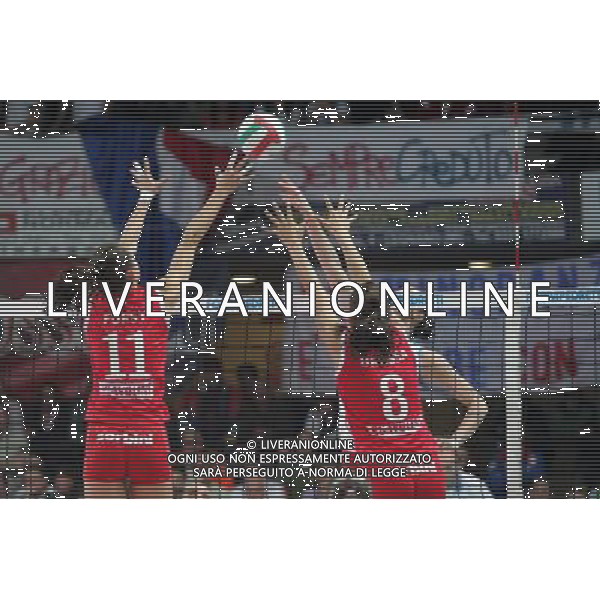 Foppapedretti Bergamo - Scavolini Pesaro Volley Pallavolo Femminile 11a Giornata di ritorno 01/04/2009 nella foto muro di christiane furst e natalia guadalupe brussa ph Pasinetti/Ag. Aldo Liverani Sas