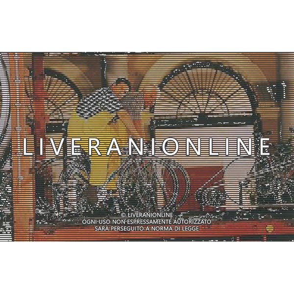 FILM\'LE NUOVE COMICHE\' NELLA FOTO PAOLO VILLAGGIO-RENATO POZZETTO AG ALDO LIVERANI