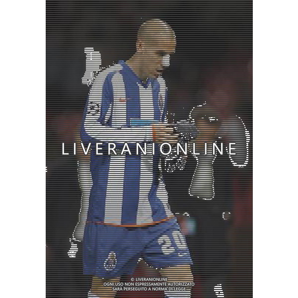FC Porto\'s Tomas Costa, Manchester United Vs FC Porto, European Champion Clubs Cup 1/4 final 1st Leg, Old Trafford, Manchester, Date 070409 PH.AGENZIA ALDO LIVERANI S A S ONLY ITALY 