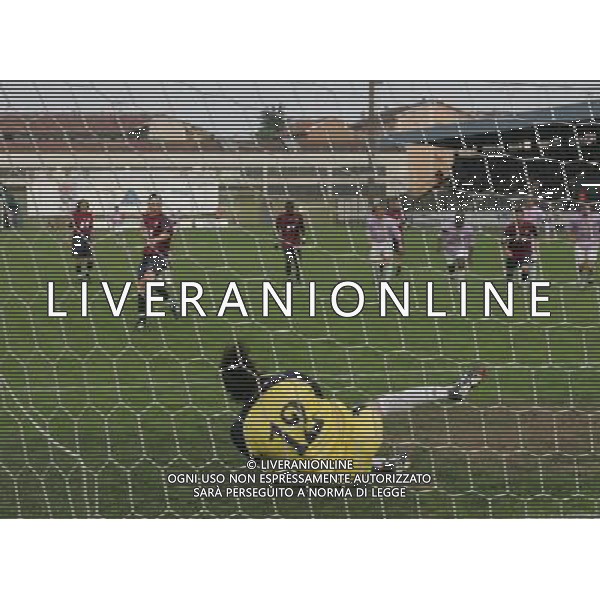 11/04/2009 legnano lega pro girone a sport calcio Legnano-Reggiana nella foto: Rigore parato di Alessi ph.ag.aldo liverani sas 