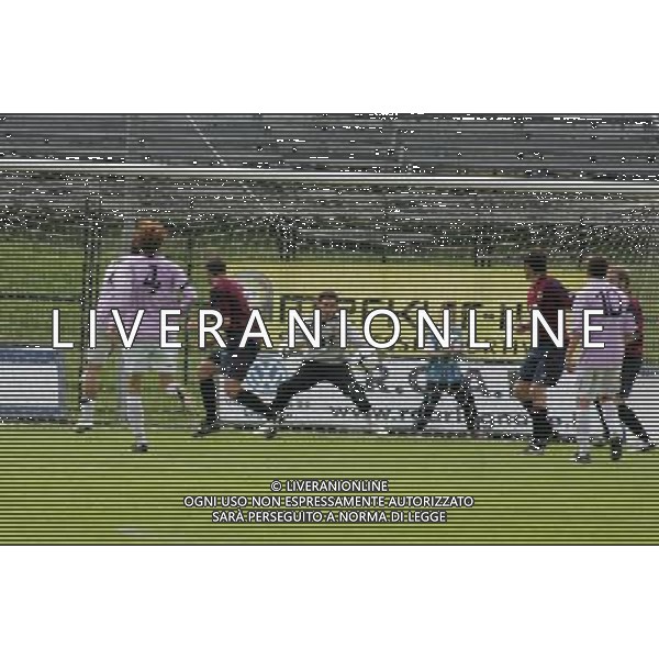 11/04/2009 legnano lega pro girone a sport calcio Legnano-Reggiana nella foto: il gol di nizzetto ph.ag.aldo liverani sas 