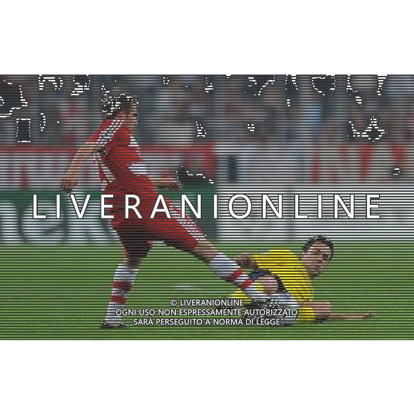 Champions League 2008/2009 Quarti di Finale - Ritorno Monaco - 14.04.2009 Bayern Monaco-Barcellona Nella Foto:XAVI-LAHM /Ph.Vitez-Ag. Aldo Liverani
