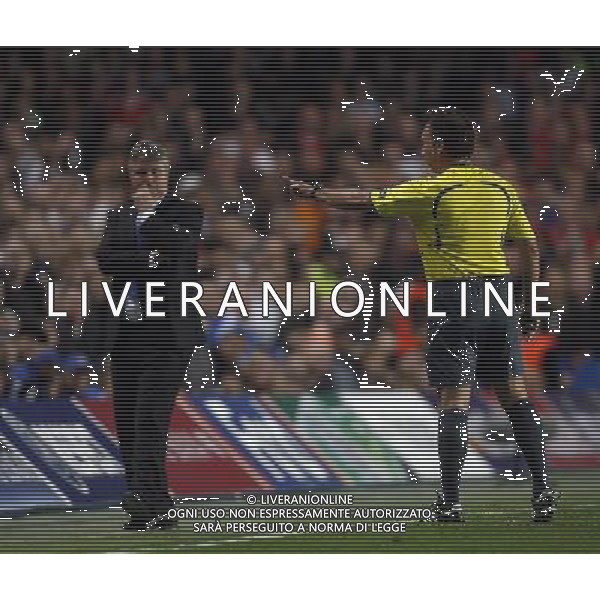 Guus Hiddink , Manager of Chelsea has angry words with Liverpool\'s Manager Rafael Benitez : Chelsea vs Liverpool, Q.o.F of Champions League second leg at Stamford Bridge in London on 13/04/2008. PH.AG ALDO LIVERANI SAS ONLY ITALY