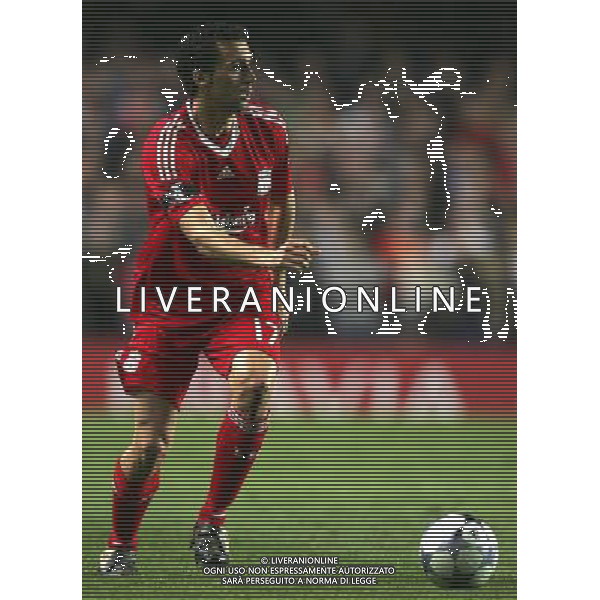 Alvaro Arbeloa of Liverpool is shown during the European Champion Clubs Cup Quarter Final Second Leg match between Chelsea and Liverpool at Stamford Bridge on April 14, 2009 in London, United Kingdom. © TOM DULAT - Talking Sport/Photoshot - ag. Aldo Liverani sas ITALY ONLY QUARTI DI FINALE DI CHAMPIONS LEAGUE