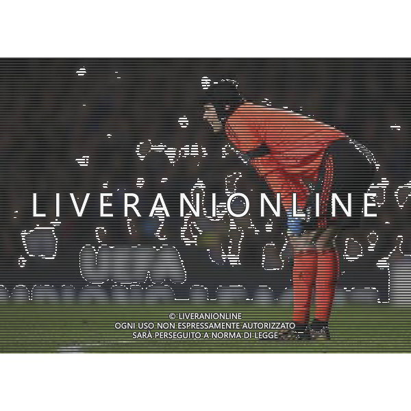 Petr Cech of Chelsea is shown during the European Champion Clubs Cup Quarter Final Second Leg match between Chelsea and Liverpool at Stamford Bridge on April 14, 2009 in London, United Kingdom. © TOM DULAT - Talking Sport/Photoshot - ag. Aldo Liverani sas ITALY ONLY QUARTI DI FINALE DI CHAMPIONS LEAGUE