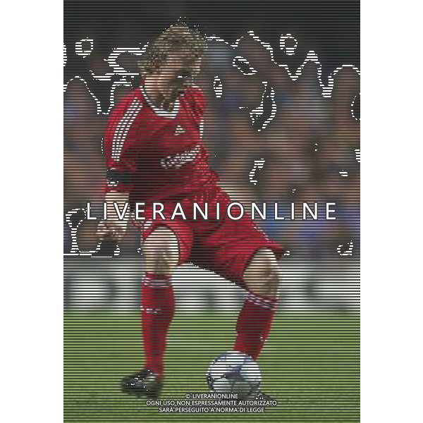 Dirk Kuyt of Liverpool is shown during the European Champion Clubs Cup Quarter Final Second Leg match between Chelsea and Liverpool at Stamford Bridge on April 14, 2009 in London, United Kingdom. © TOM DULAT - Talking Sport/Photoshot - ag. Aldo Liverani sas ITALY ONLY QUARTI DI FINALE DI CHAMPIONS LEAGUE
