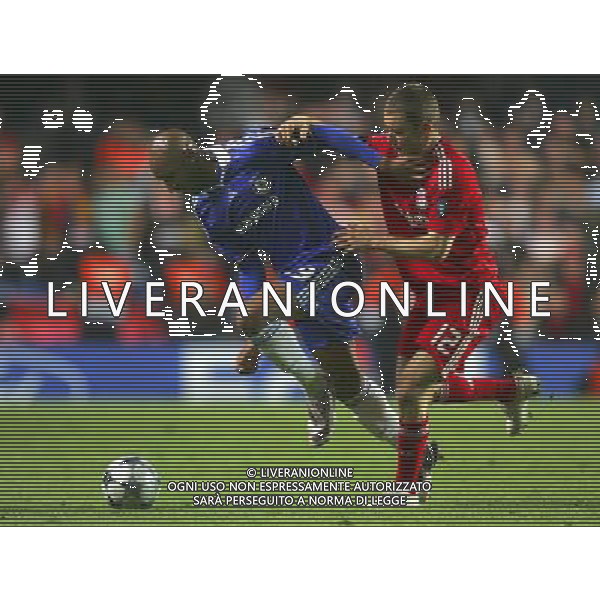Nicolas Anelka of Chelsea and Fabio Aurelio of Liverpool during chase the ball the European Champion Clubs Cup Quarter Final Second Leg match between Chelsea and Liverpool at Stamford Bridge on April 14, 2009 in London, United Kingdom. © TOM DULAT - Talking Sport/Photoshot - ag. Aldo Liverani sas ITALY ONLY QUARTI DI FINALE DI CHAMPIONS LEAGUE