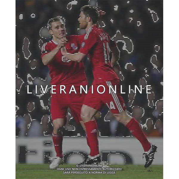 Goalscorer Xabi Alonso (R) and Fabio Aurelio (L) of Liverpool celebrate Alonso\'s goal during the European Champion Clubs Cup Quarter Final Second Leg match between Chelsea and Liverpool at Stamford Bridge on April 14, 2009 in London, United Kingdom. © TOM DULAT - Talking Sport/Photoshot - ag. Aldo Liverani sas ITALY ONLY QUARTI DI FINALE DI CHAMPIONS LEAGUE