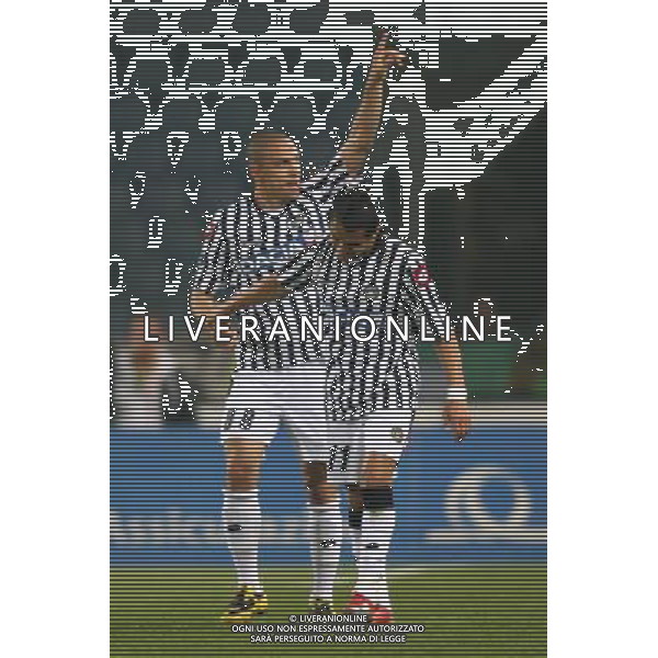 UDINE 16/04/2009 UDINESE WERDER BREMA COPPA UEFA ritorno QUARTI DI FINALE 2008/2009 CALCIO SPORT NELLA FOTO: l\'esultanza di gokhan inler dopo il gol PH.GARBUIO/ag aldo liverani sas