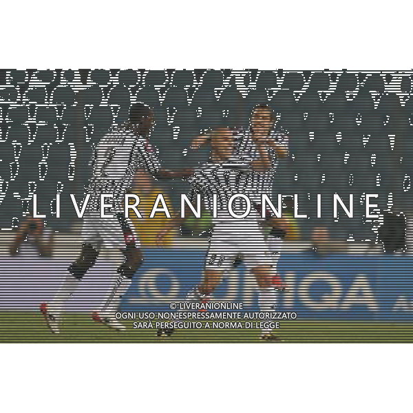 UDINE 16/04/2009 UDINESE WERDER BREMA COPPA UEFA ritorno QUARTI DI FINALE 2008/2009 CALCIO SPORT NELLA FOTO: l\'esultanza di gokhan inler dopo il gol con la squadra PH.GARBUIO/ag aldo liverani sas