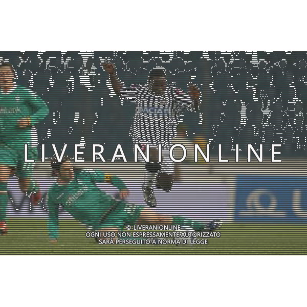 UDINE 16/04/2009 UDINESE WERDER BREMA COPPA UEFA ritorno QUARTI DI FINALE 2008/2009 CALCIO SPORT NELLA FOTO: Asamoah kwadwo e torsten frings PH.GARBUIO/ag aldo liverani sas