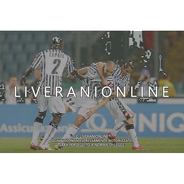 UDINE 16/04/2009 UEFA CUP QUARTER-FINAL 2ND LEG UDINESE-WERDER BREMEN NELLA FOTO:L\'ESULTANZA DI GOKHAN INLER DOPO IL GOL FOTO PAOLA GARBUIO/AG.ALDO LIVERANI