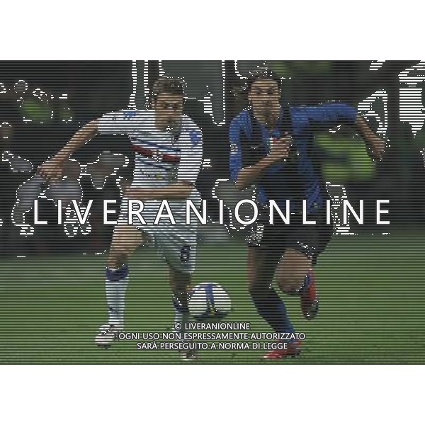 milano 23/04/2009 calcio sport coppa tim 2008/2009 semifinale di ritorno inter sampdoria nella foto: zlatan ibrahimovic e lucchini stefano ph.luzzani/ag aldo liverani sas