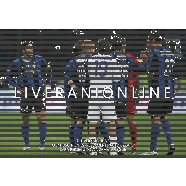 milano 23/04/2009 calcio sport coppa tim 2008/2009 semifinale di ritorno inter sampdoria nella foto: espulsione materazzi marco ph.luzzani/ag aldo liverani sas