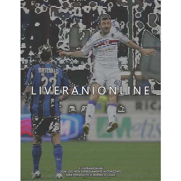 Milano 23-04-2009 coppa italia TIM CUP 2008/09 inter-sampdoria 1:0 nella foto gennaro delvecchio e marco materazzi ph marco luzzani/ag aldo liverani s,a,s,