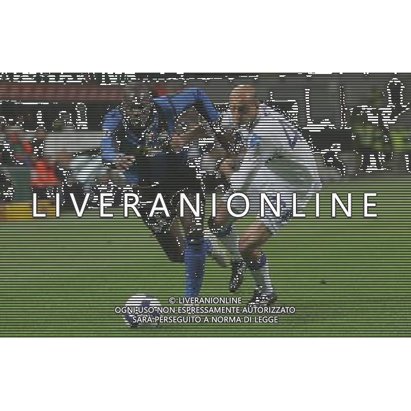 Milano 23-04-2009 coppa italia TIM CUP 2008/09 inter-sampdoria 1:0 nella foto mario balotelli e mirko pieri ph marco luzzani/ag aldo liverani s,a,s,