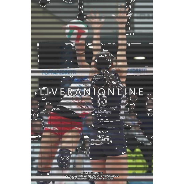 BERGAMO 29/04/2009 PALAZZETTO PALANORDA SPORT PALLAVOLO SERIE A1 FEMMINILE FOPPAPEDRETTI BERGAMO ASYSTEL NOVARA GARA 4 /SEMIFINALE NELLA FOTO: VALENTINA ARRIGHETTI PH.PASINETTI/AG.ALDO LIVERANI SAS